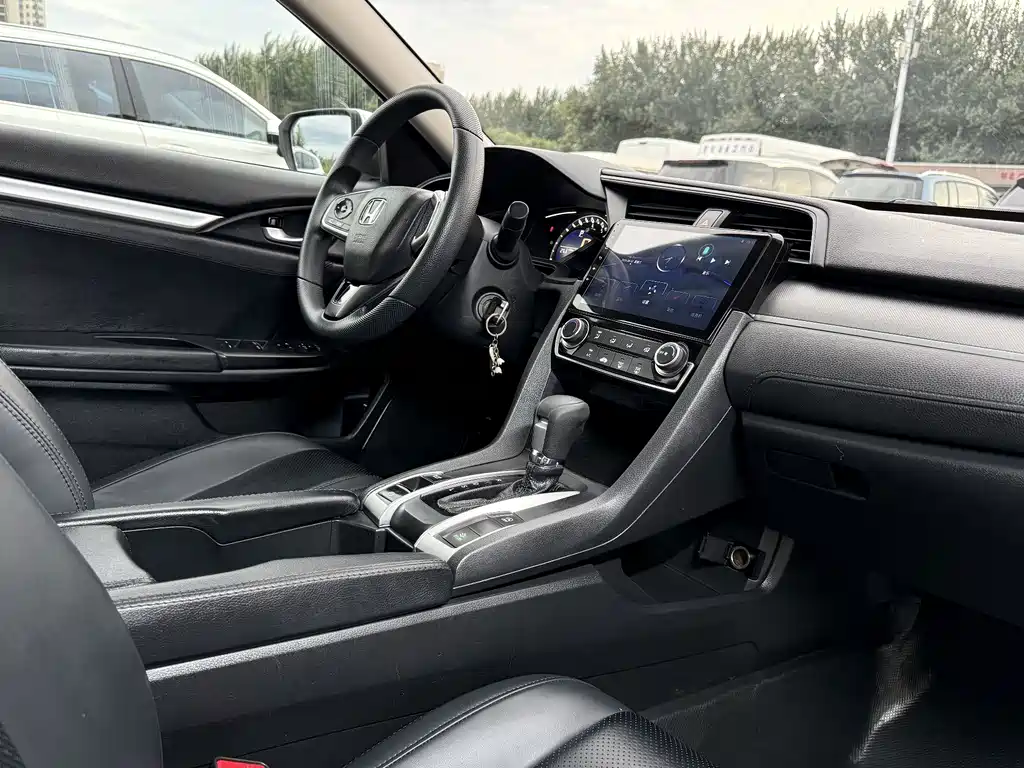 Honda Civic — фото 19
