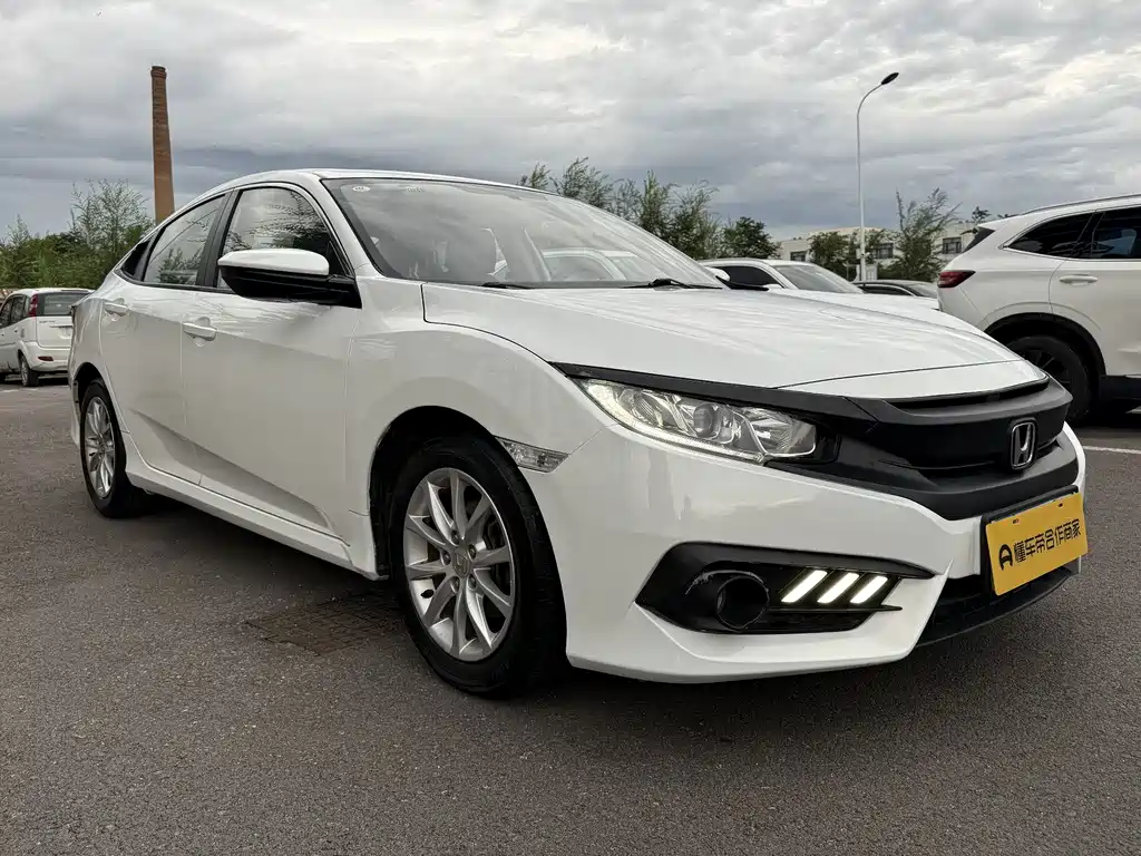 Honda Civic — фото 3