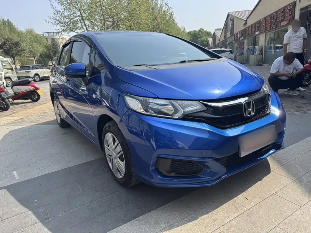 Honda Fit — фото 4