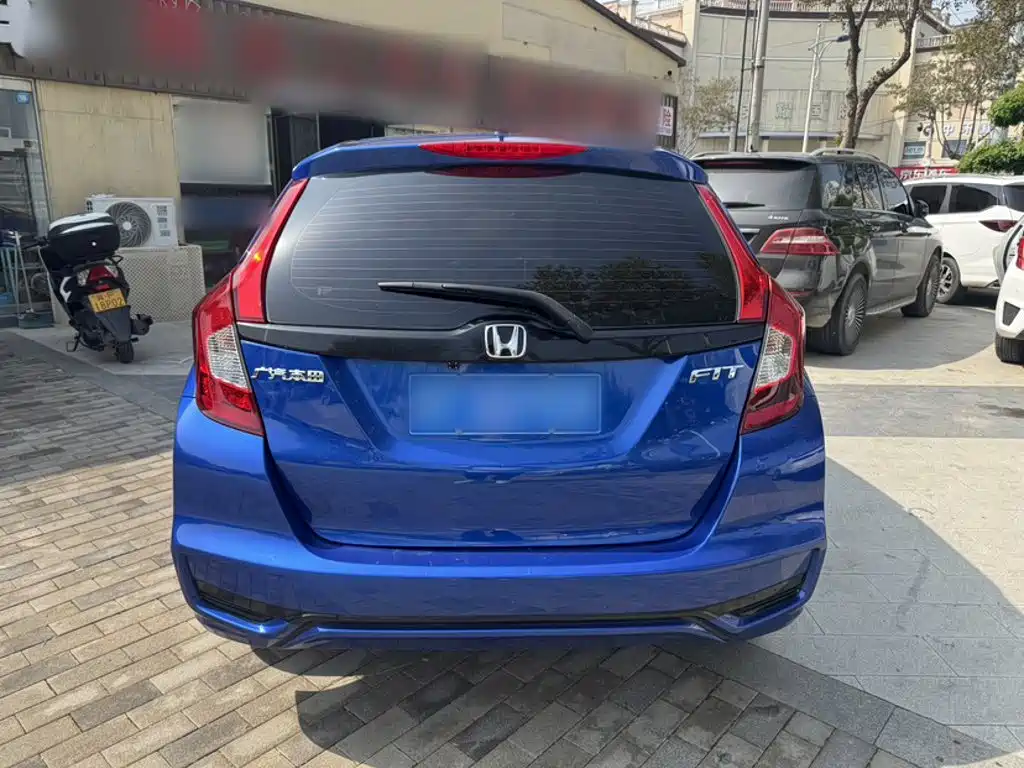 Honda Fit — фото 6