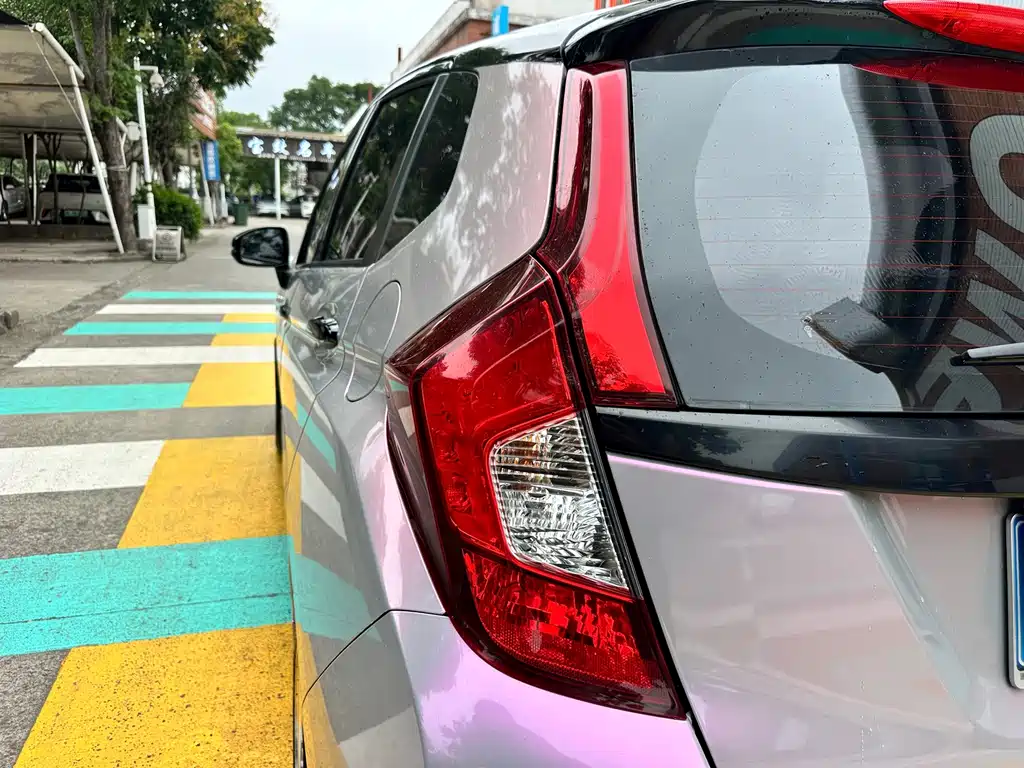 Honda Fit — фото 17