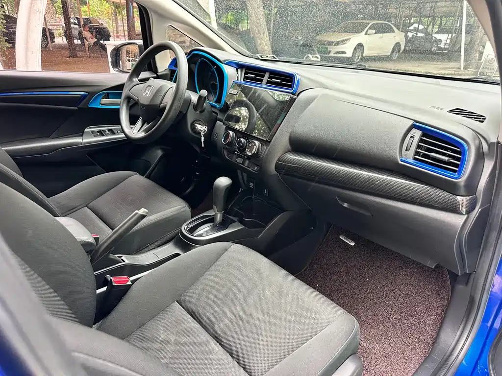 Honda Fit — фото 21