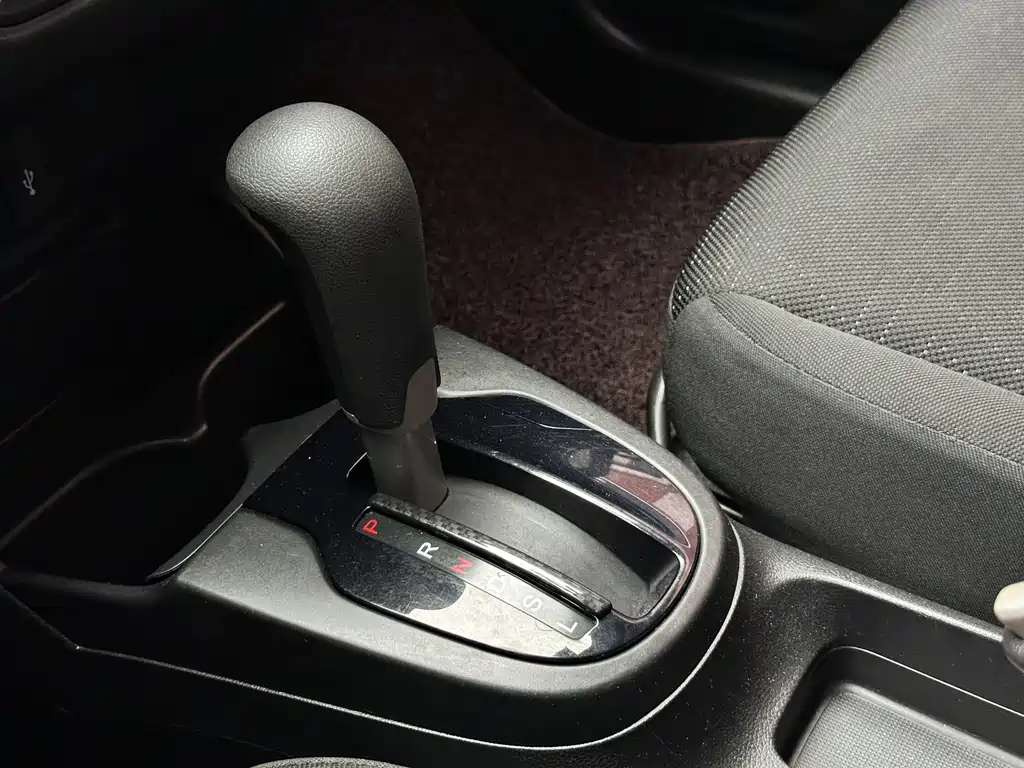 Honda Fit — фото 23