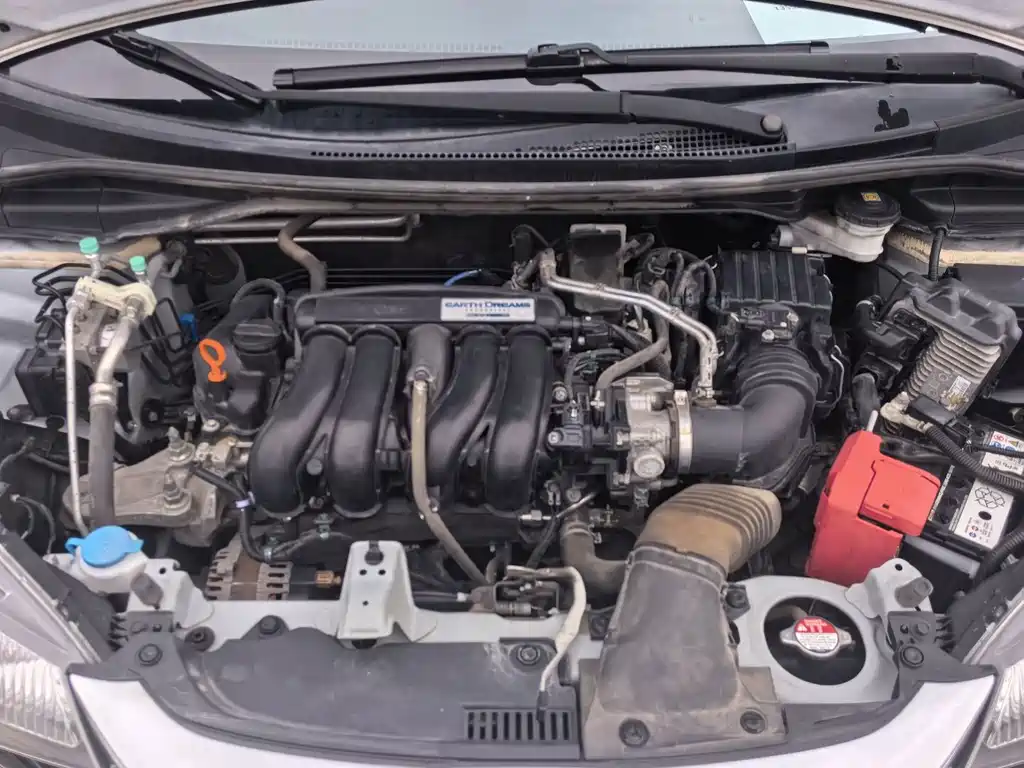 Honda Fit — фото 10