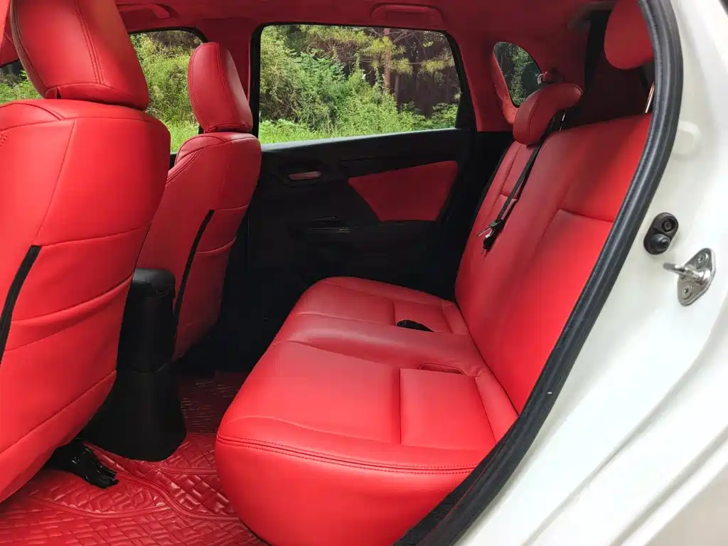 Honda Fit — фото 9