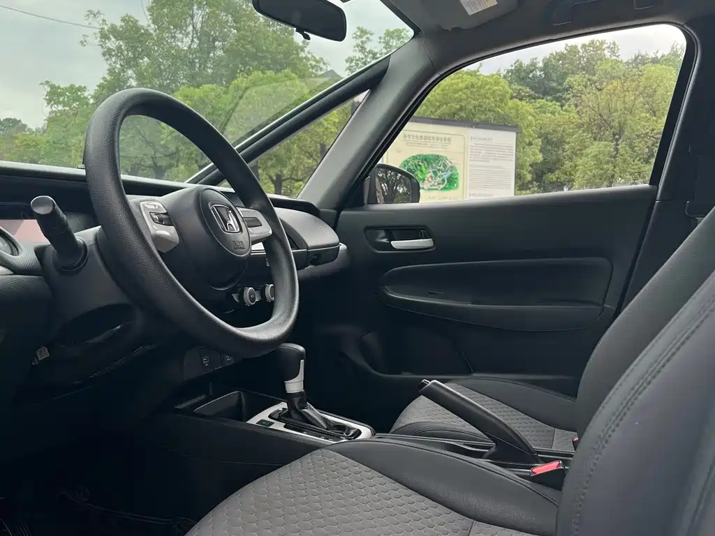 Honda Fit — фото 5