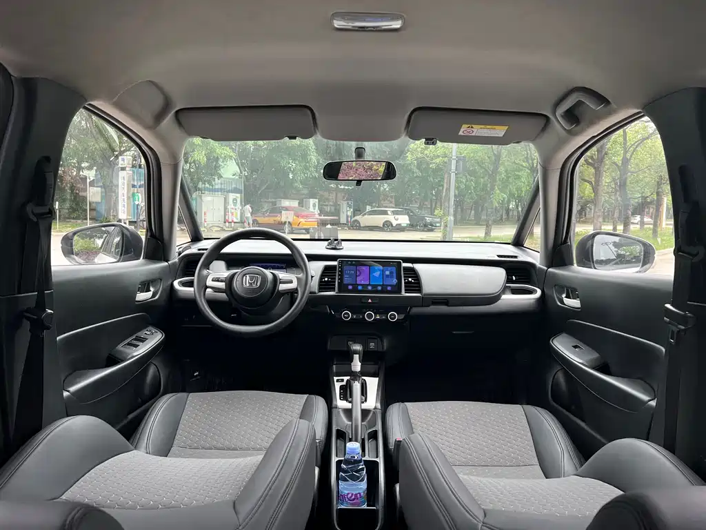 Honda Fit — фото 9
