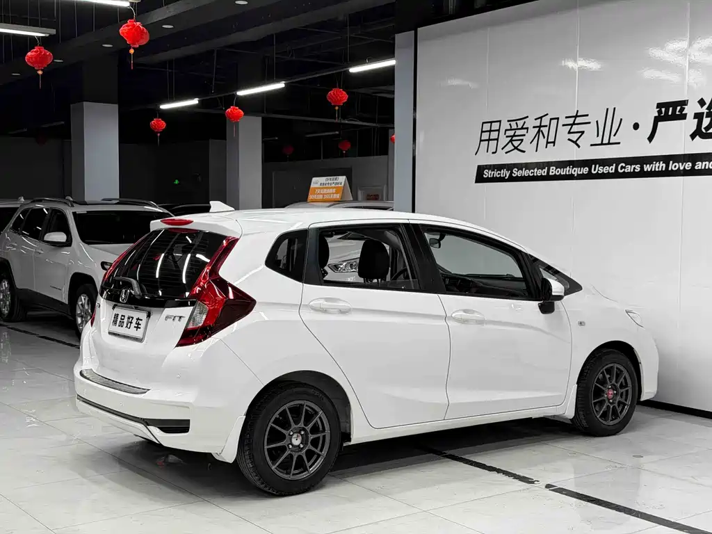 Honda Fit — фото 6