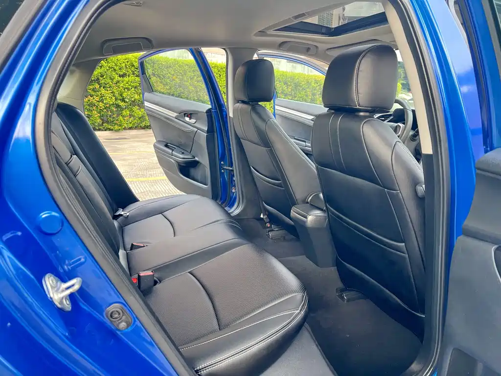 Honda Civic — фото 11