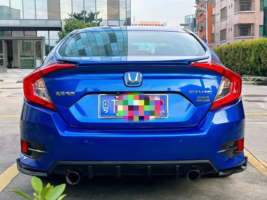 Honda Civic — фото 5
