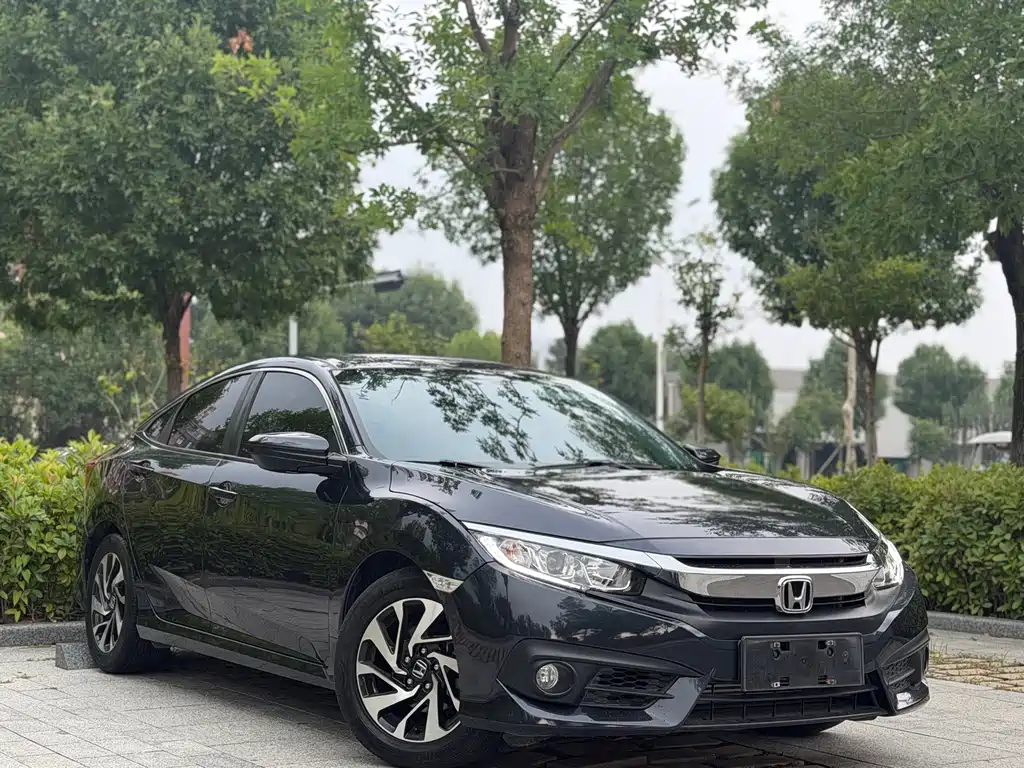 Honda Civic — фото 3