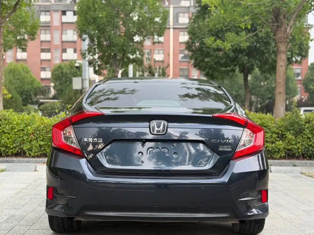 Honda Civic — фото 5