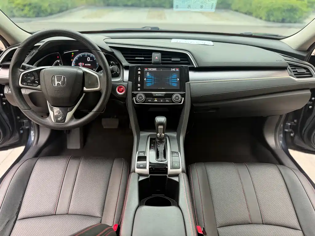 Honda Civic — фото 8