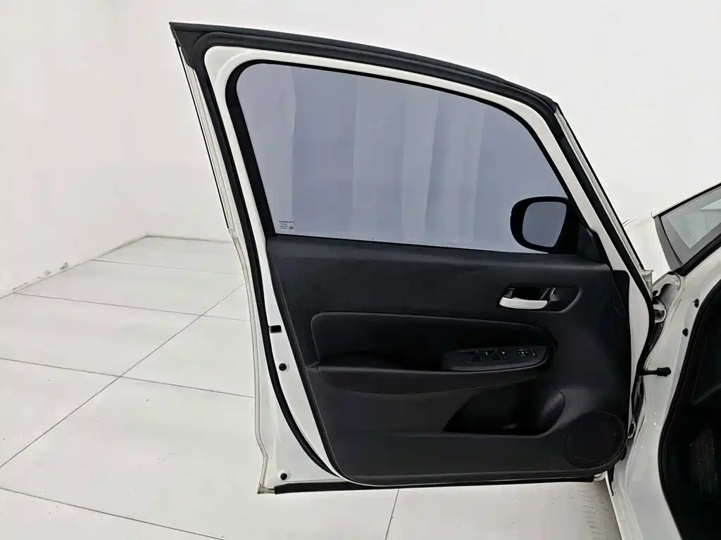 Honda Fit — фото 13