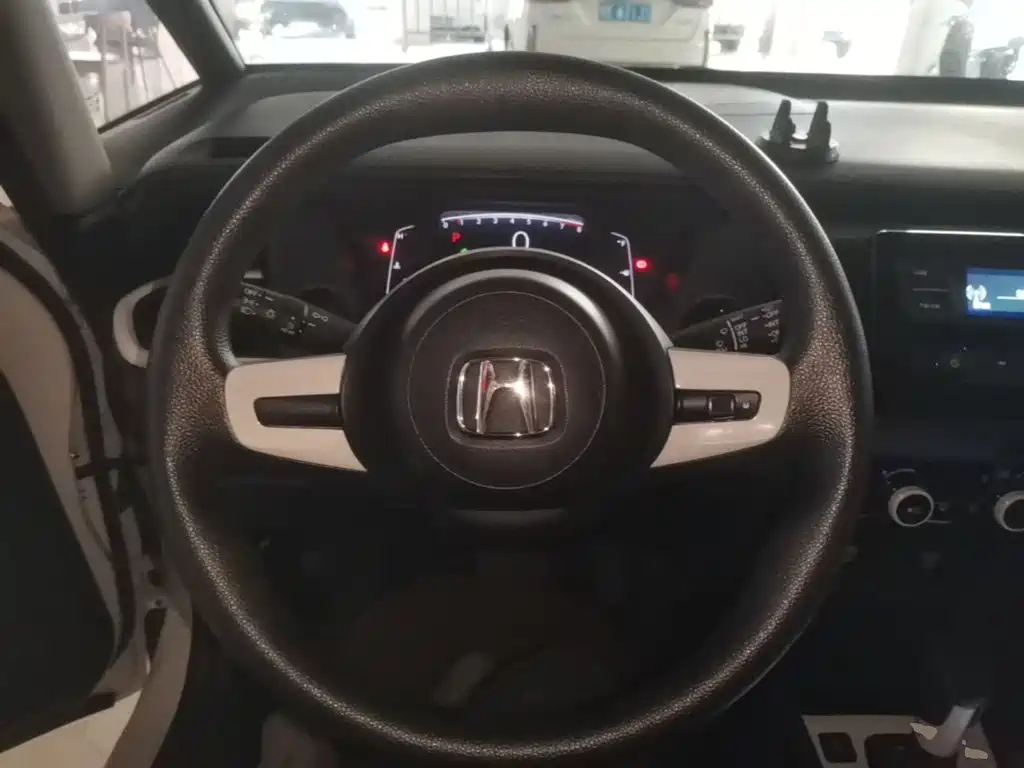 Honda Fit — фото 11