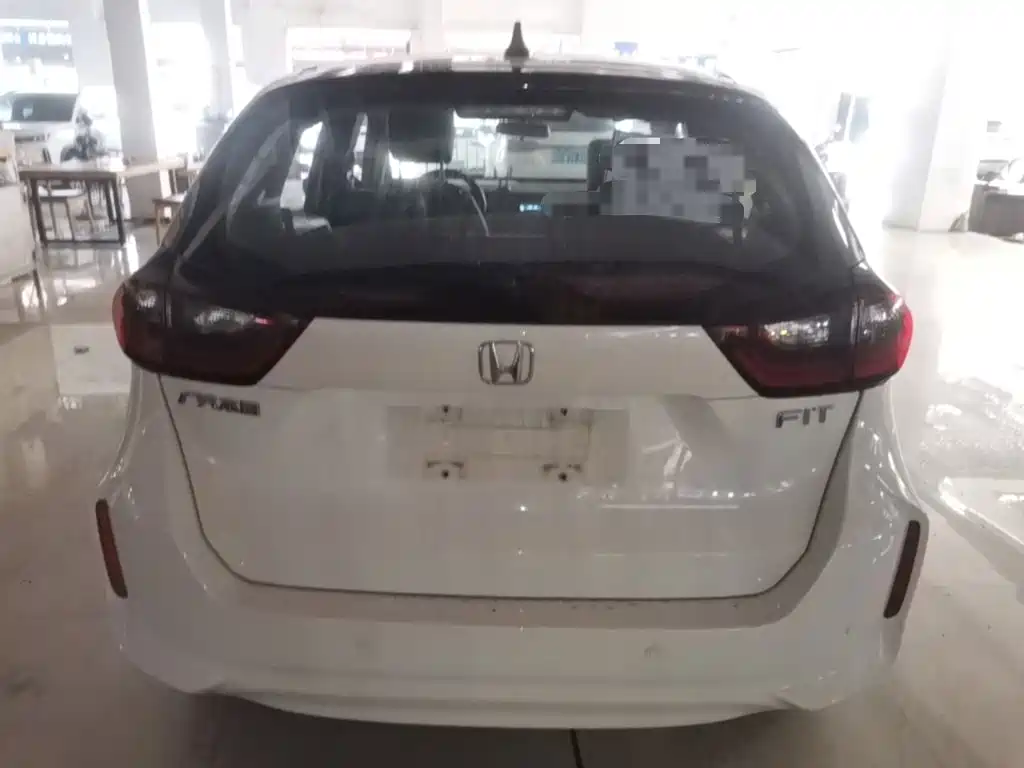Honda Fit — фото 6