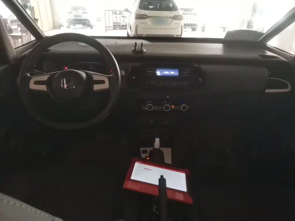 Honda Fit — фото 10
