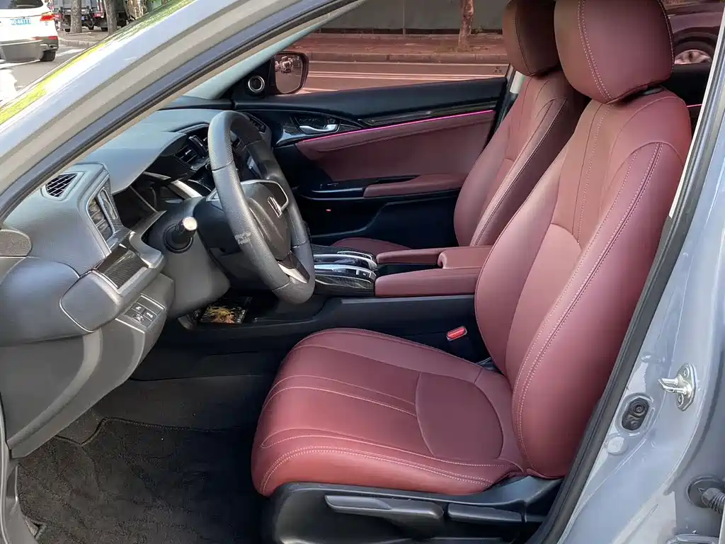 Honda Civic — фото 4