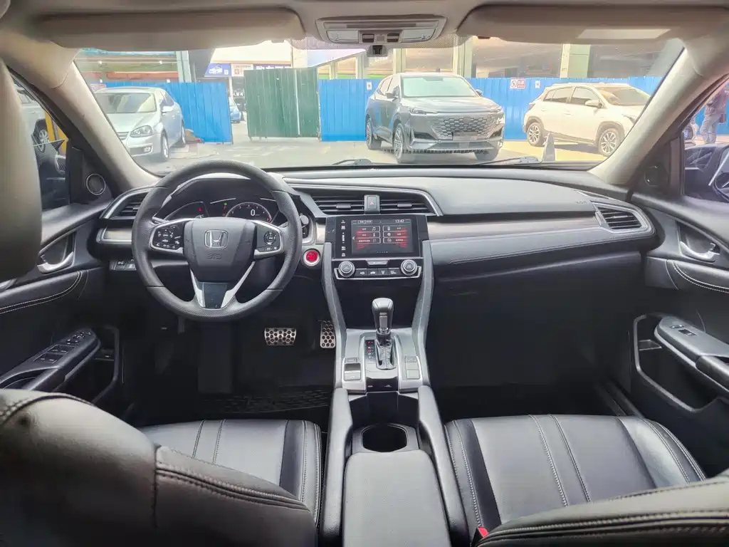 Honda Civic — фото 3