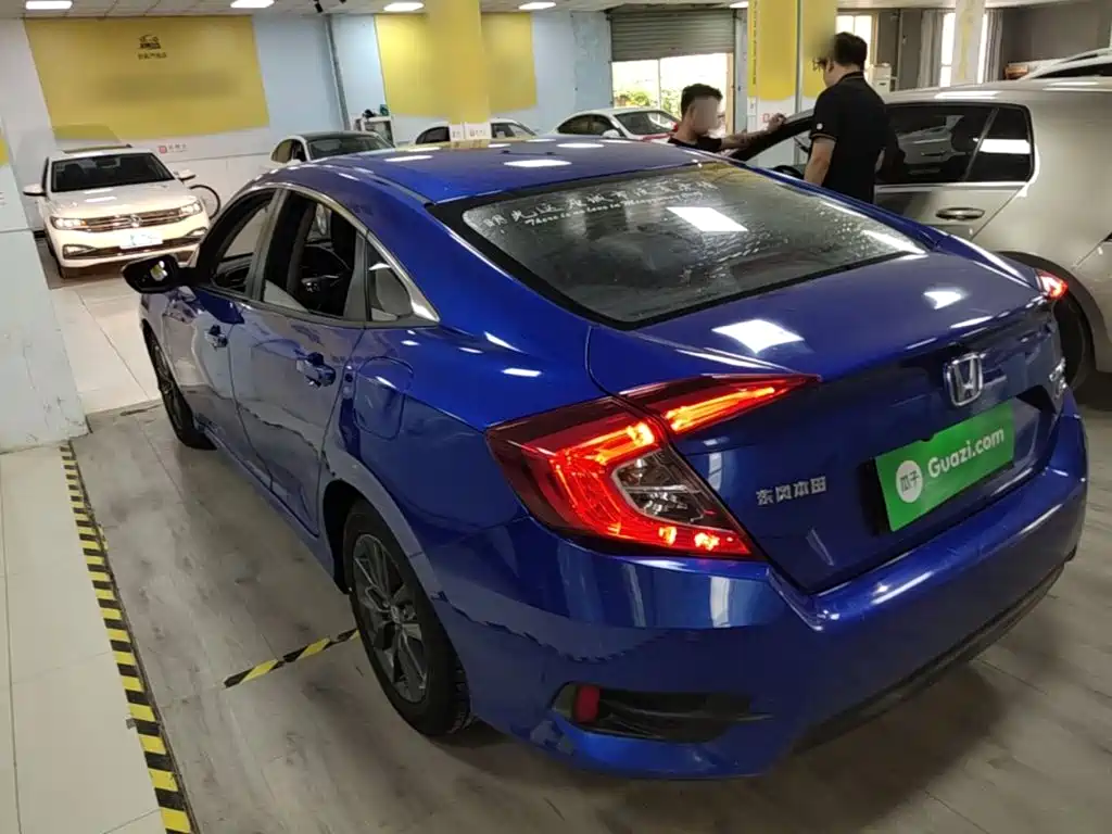 Honda Civic — фото 5