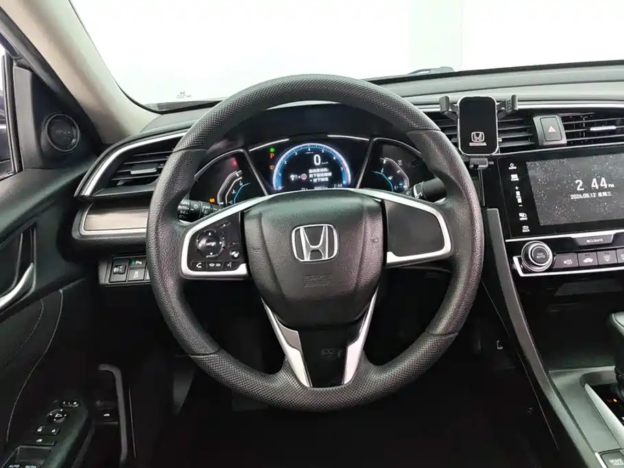 Honda Civic — фото 15