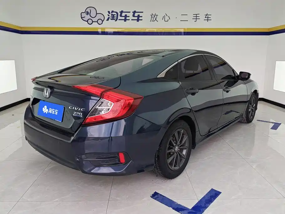 Honda Civic — фото 3