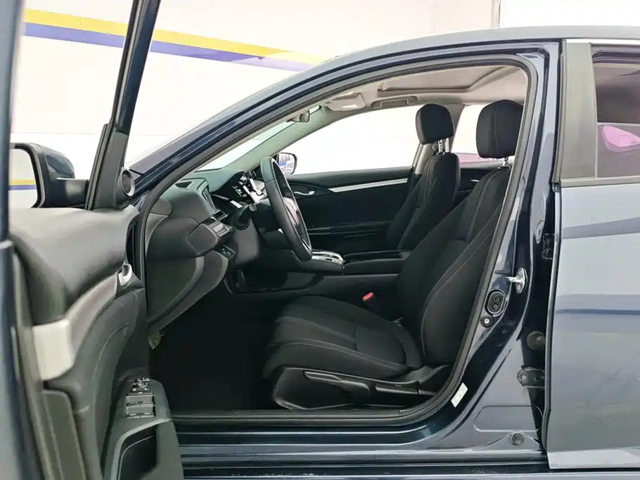 Honda Civic — фото 9