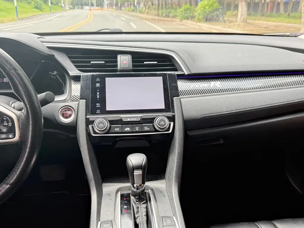 Honda Civic — фото 11