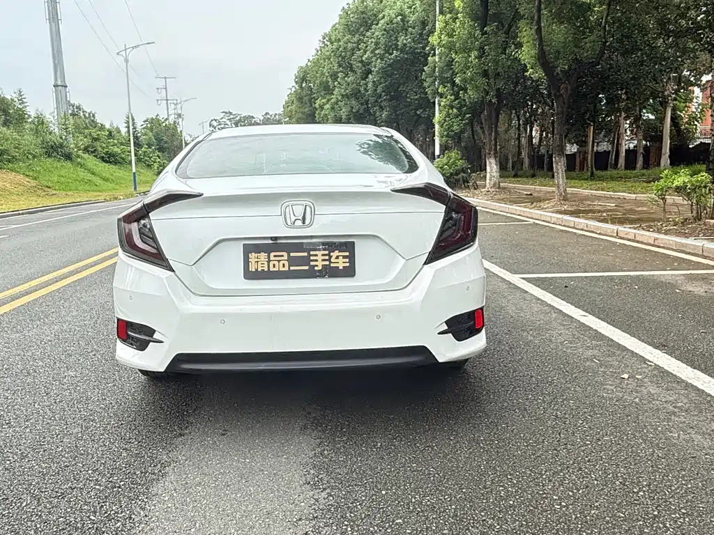 Honda Civic — фото 4