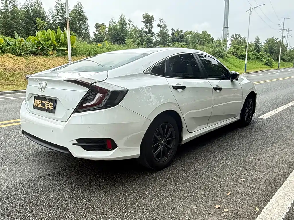 Honda Civic — фото 6