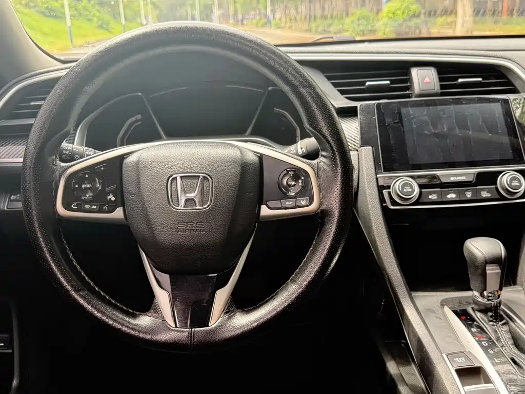 Honda Civic — фото 10
