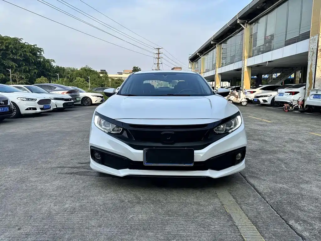 Honda Civic — фото 2