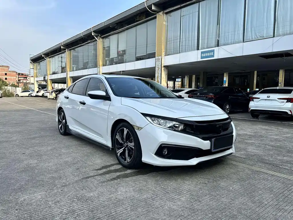 Honda Civic — фото 3