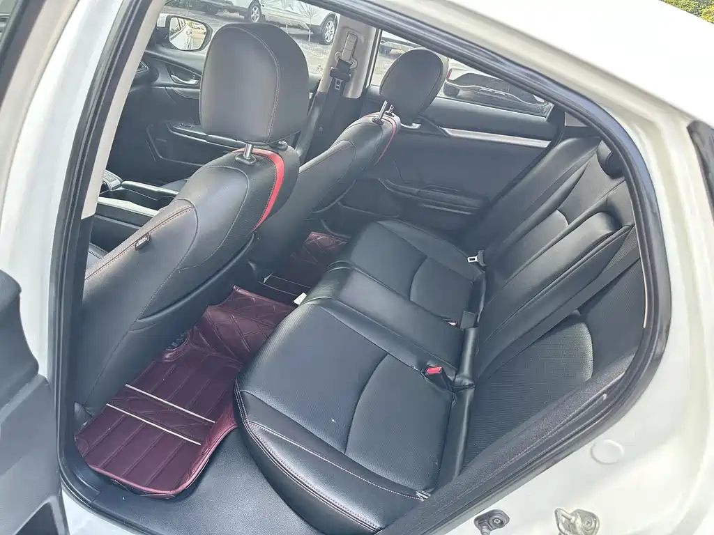Honda Civic — фото 4