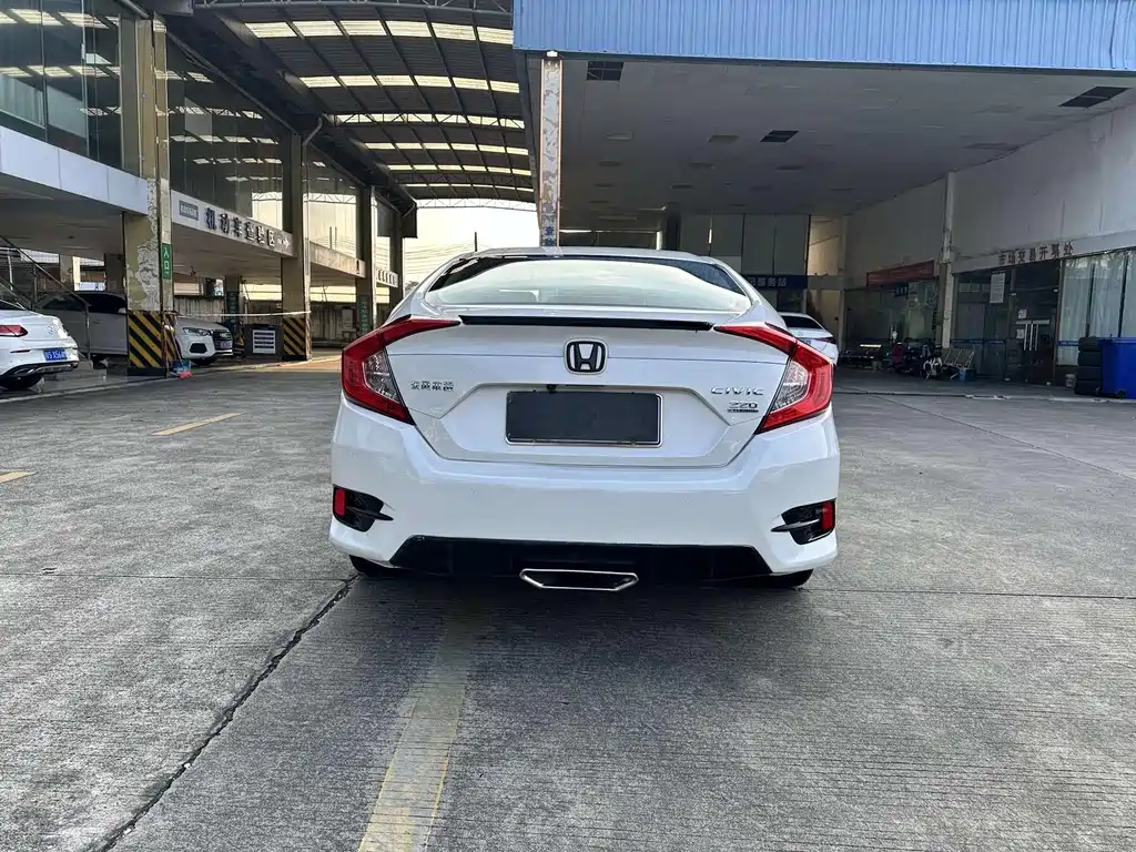Honda Civic — фото 8