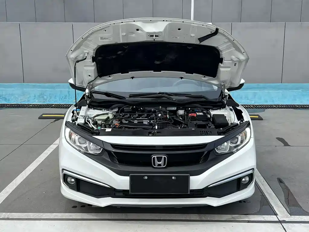 Honda Civic — фото 11