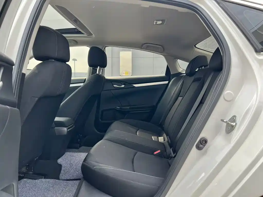 Honda Civic — фото 13
