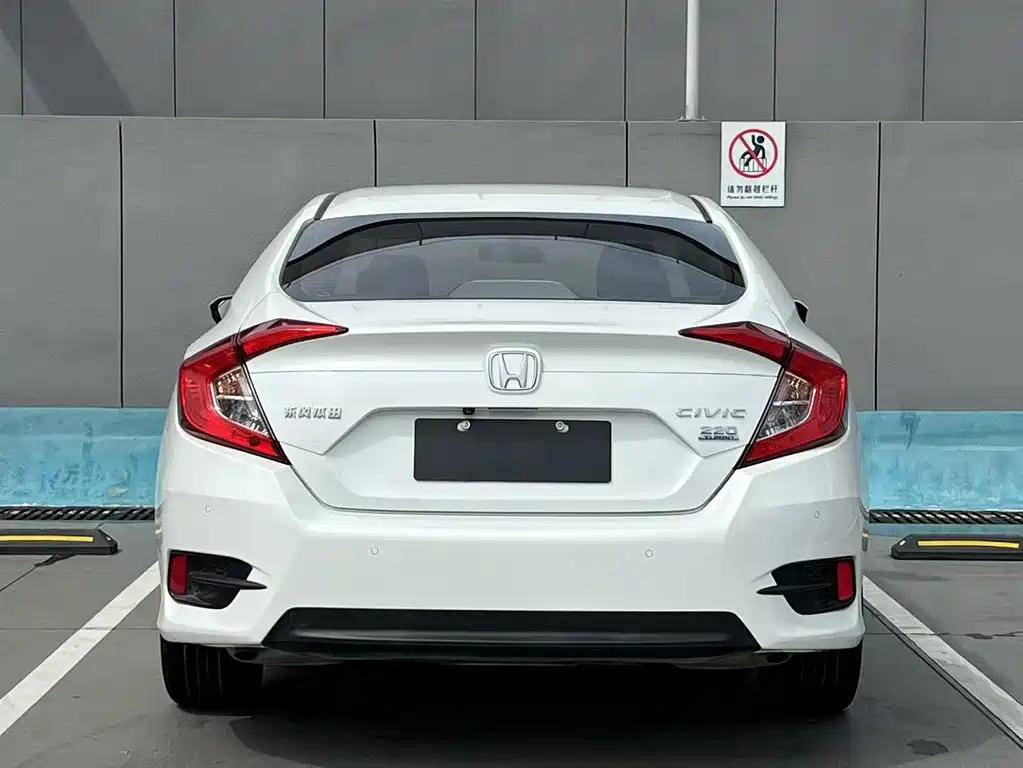 Honda Civic — фото 5