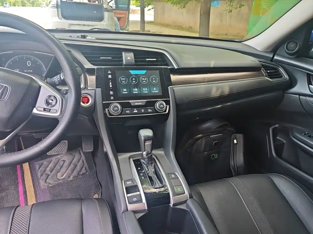 Honda Civic — фото 13