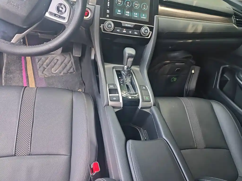 Honda Civic — фото 14