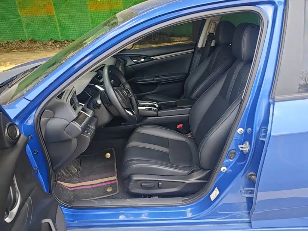 Honda Civic — фото 15