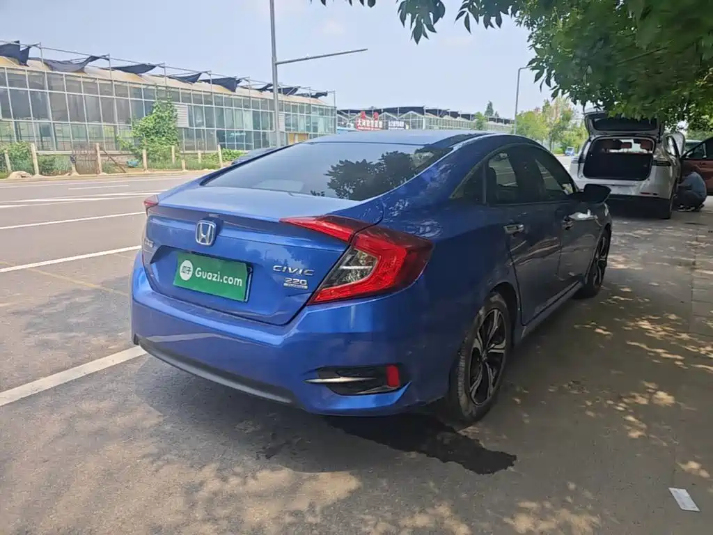 Honda Civic — фото 7