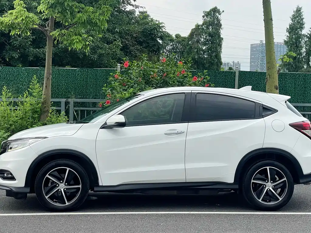 Honda Vezel — фото 6