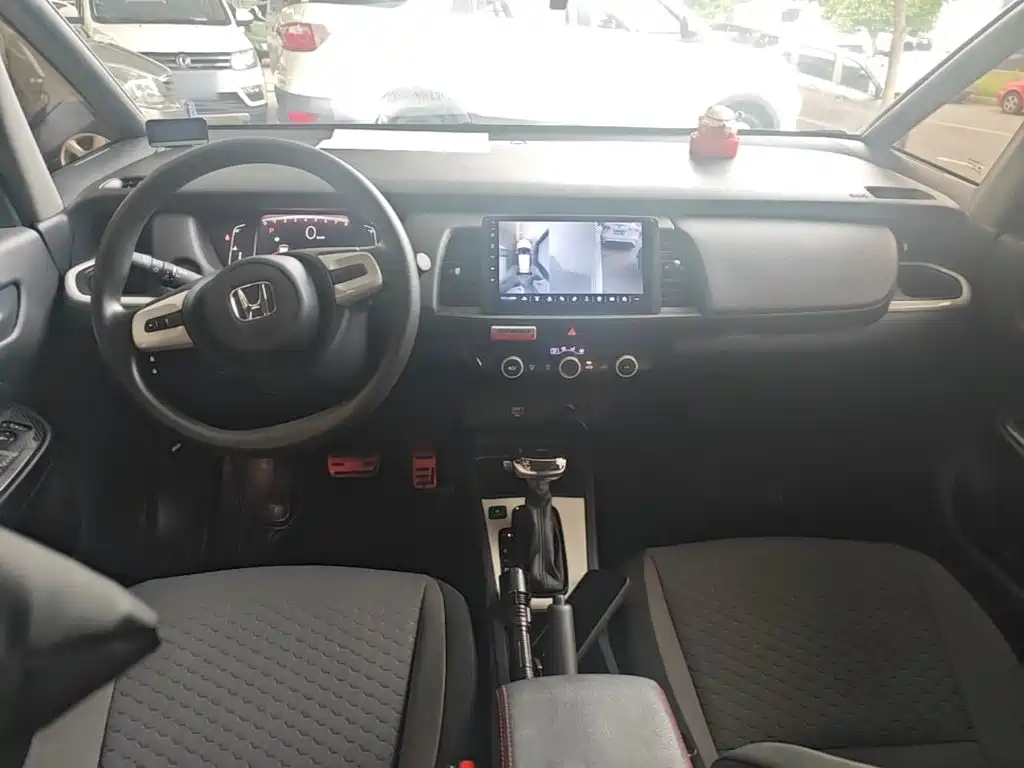 Honda Fit — фото 10