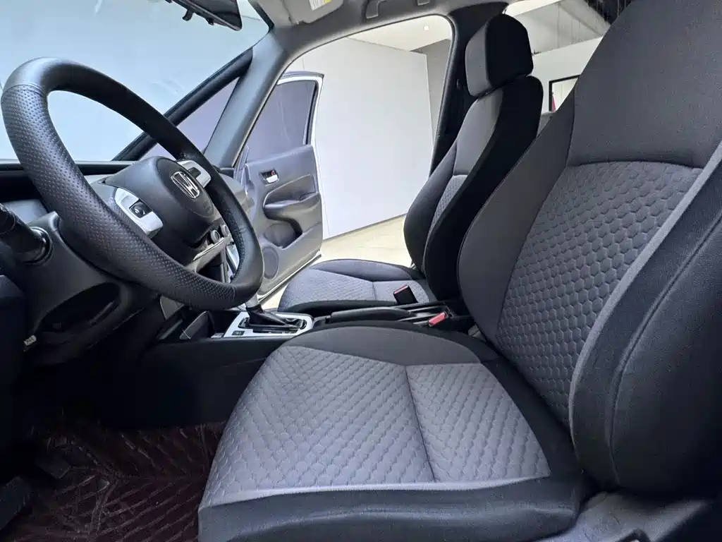 Honda Fit — фото 13