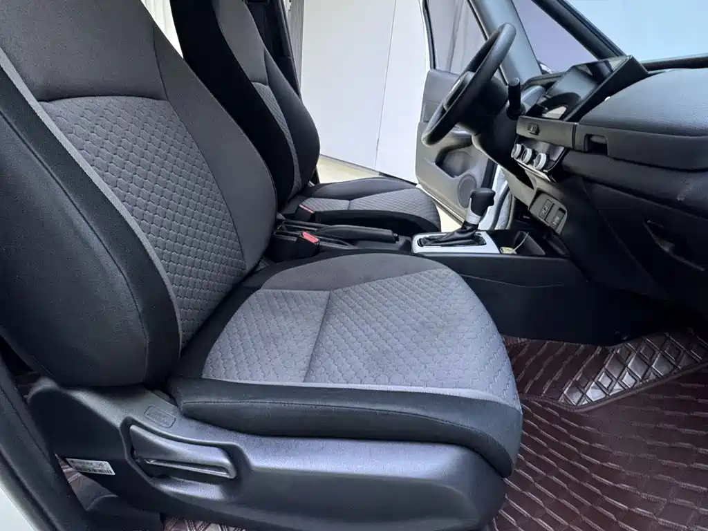 Honda Fit — фото 14