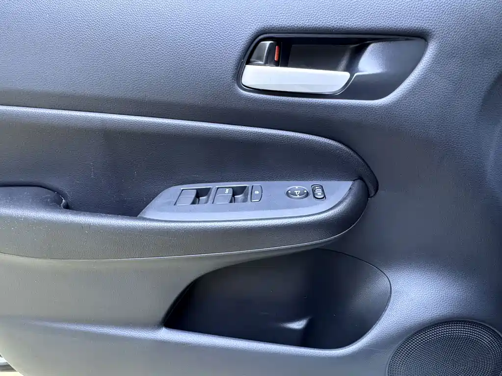 Honda Fit — фото 16