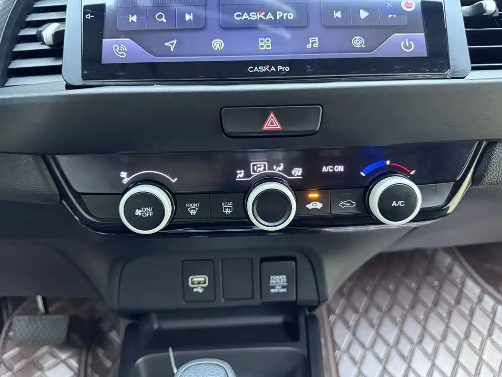 Honda Fit — фото 20