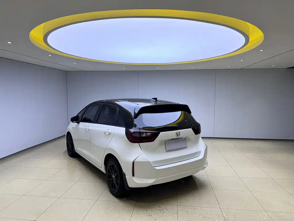 Honda Fit — фото 4