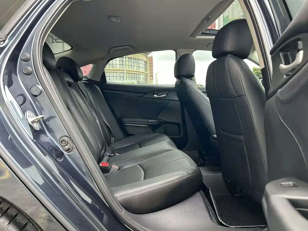 Honda Civic — фото 13